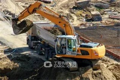 中国2014年涉及的买卖租赁等交易额多少