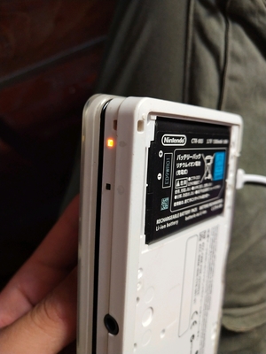 修3ds充电口多少钱
