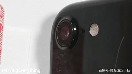 手机换摄像头玻璃多少钱一个