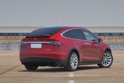 model x 车身多少重