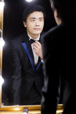 伍声2009年收入多少