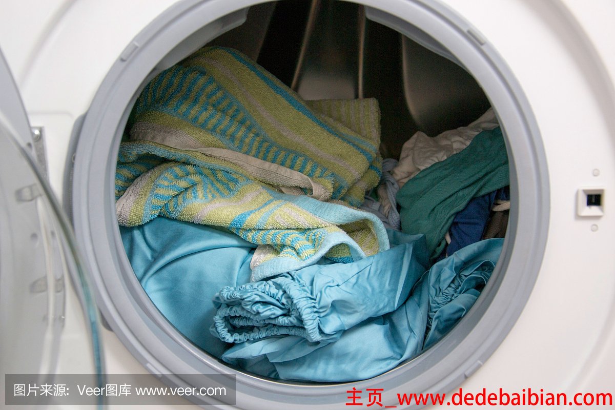 滚筒洗衣机放多少衣服合适