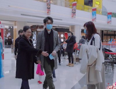 商场五个点是多少钱一平米