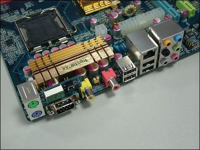 usb主板电压是多少的