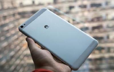 5.2过比华为p7大多少钱