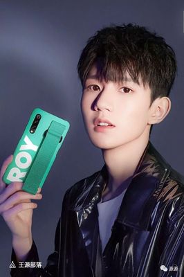 王源代言的小米9手机多少钱