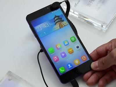htc无边框手机多少钱