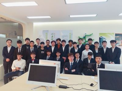 北大青鸟读多少年