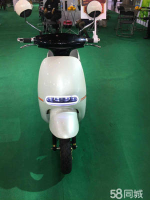 小牛电车加电池多少钱一个