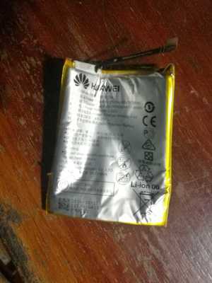荣耀八后盖坏了多少钱