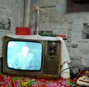 一个小电视多少钱